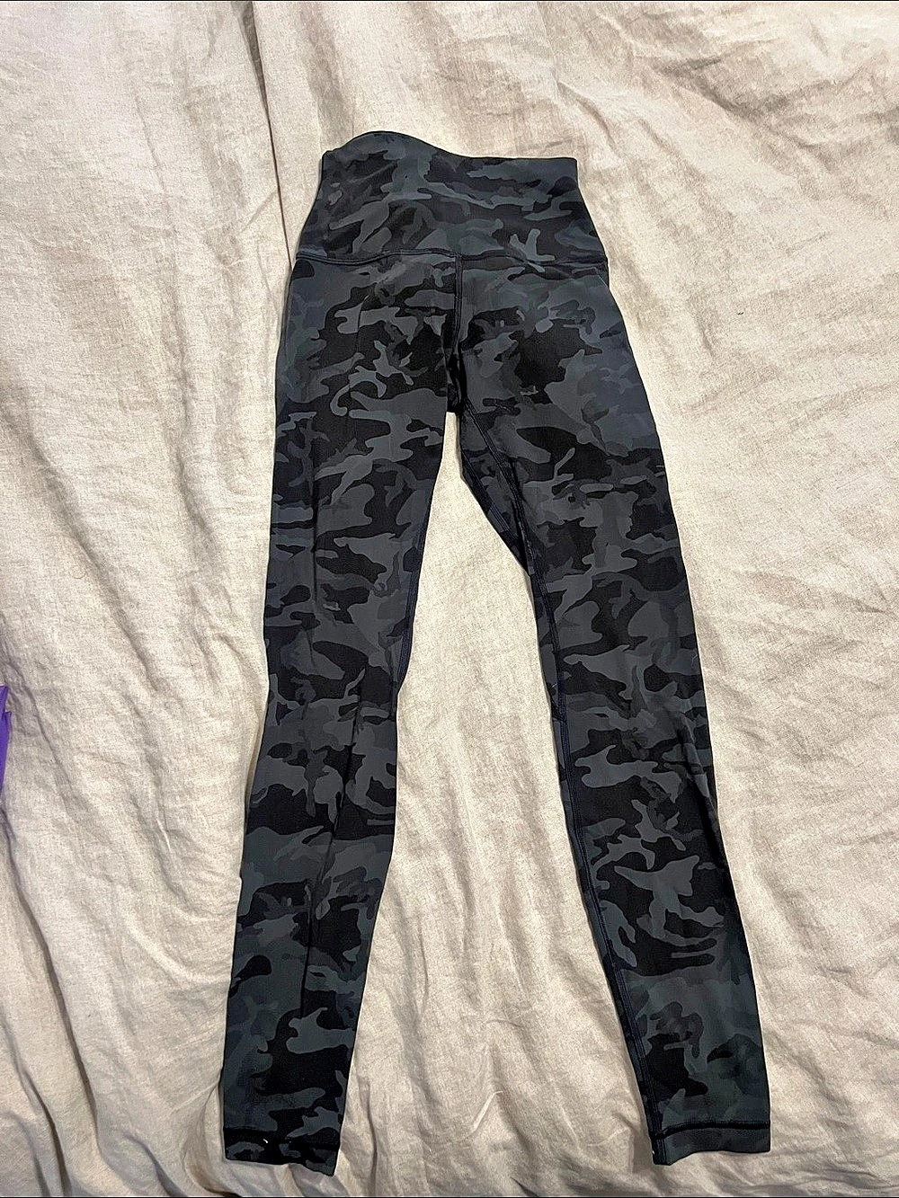 lululemon Align Pant 28" Camo Athletic Leggings in Black & green Like New